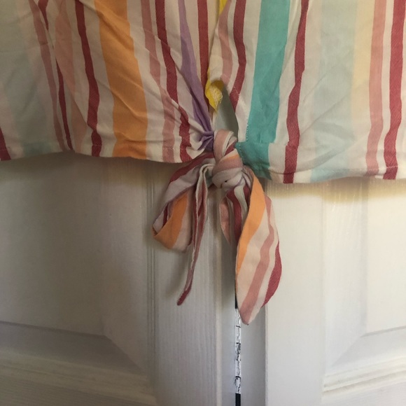 Crop top - Picture 2 of 3